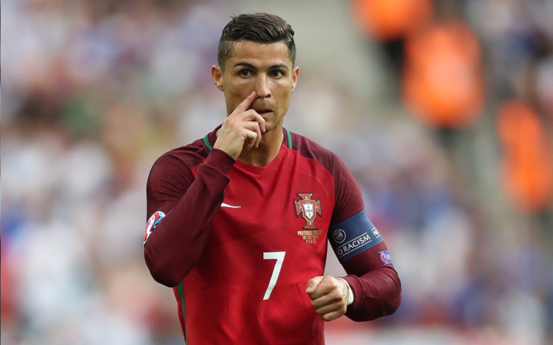 李恩：全黑队中场的“战术大师”，无论是防守还是进攻都游刃有余